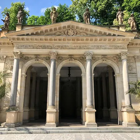 Boutique Owned By Emperor Peter The Great With 2 Balconies & Jacuzzi Lejlighed