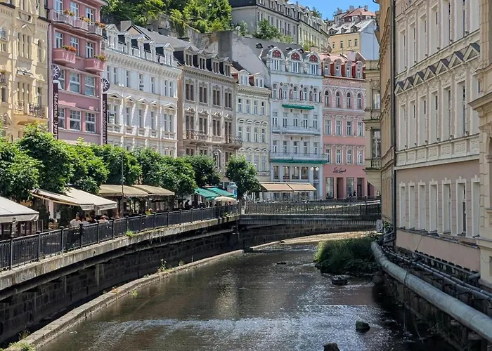 Boutique Owned By Emperor Peter The Great With 2 Balconies & Jacuzzi Karlovy Vary